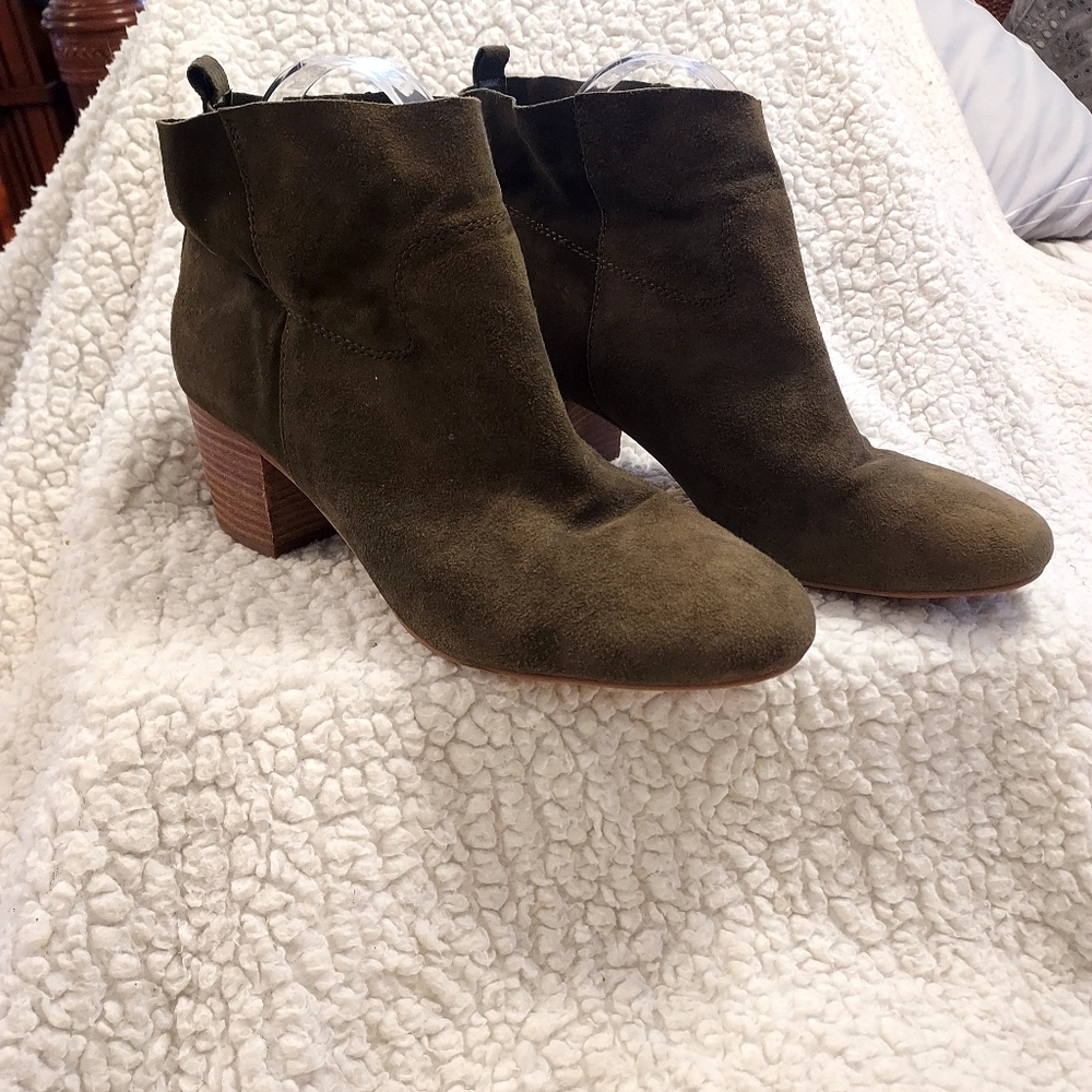 Steve Madden Harper Boots Suede Leather Olive Green sz 9.5 EUC
